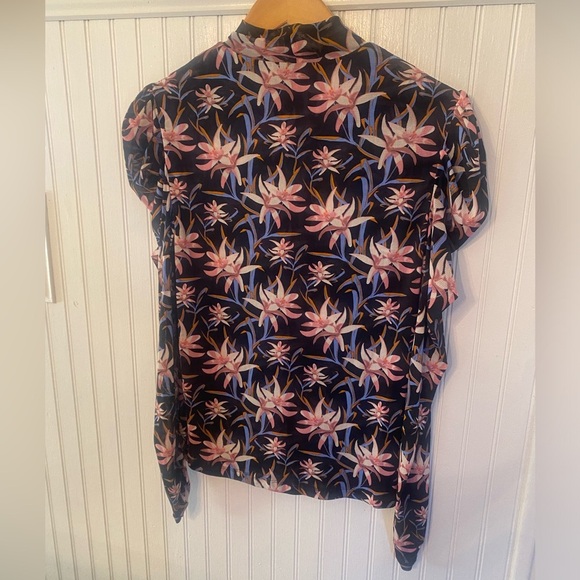 Diane Von Furstenberg Remy Floral blouse Large - Picture 7 of 7